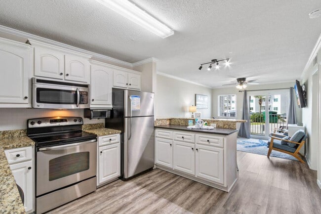 Building Photo - 400 Plantation Rd