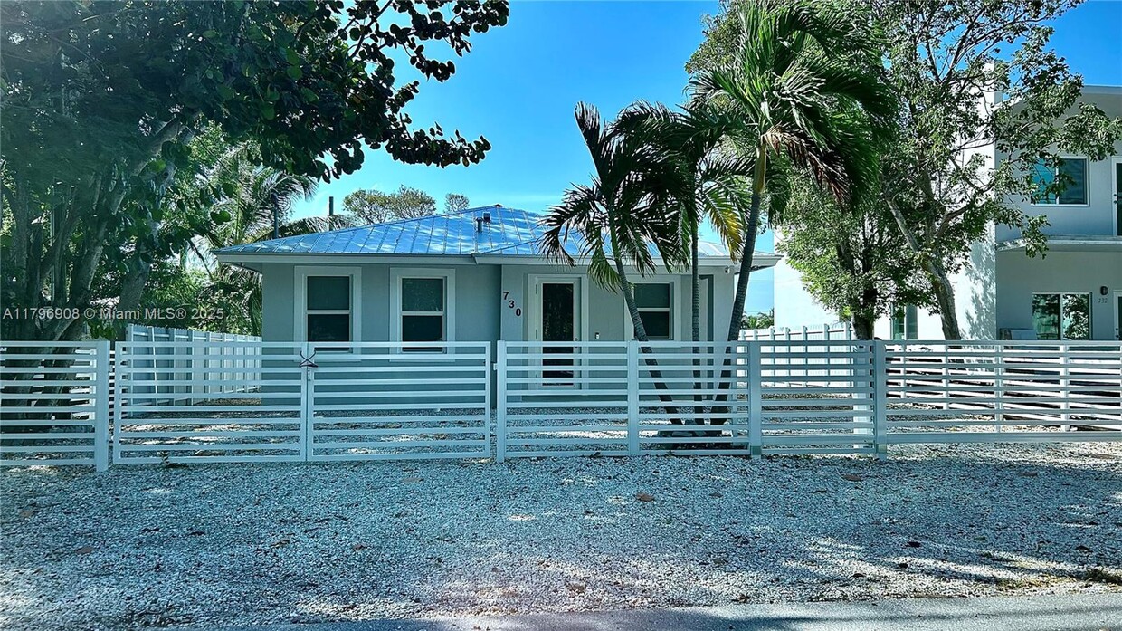 Primary Photo - 730 Largo Rd