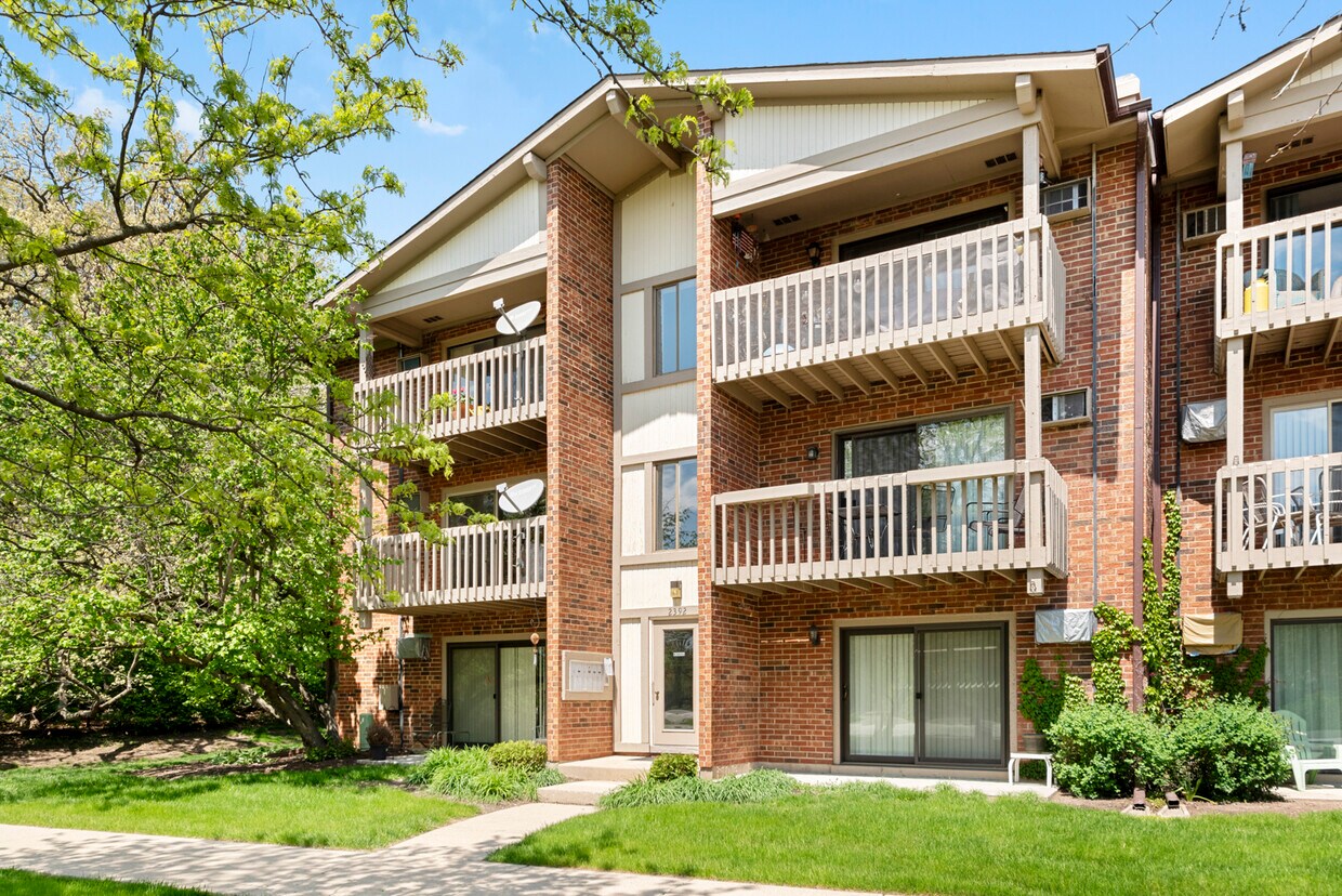 Foto principal - 2392 Abbeywood Dr