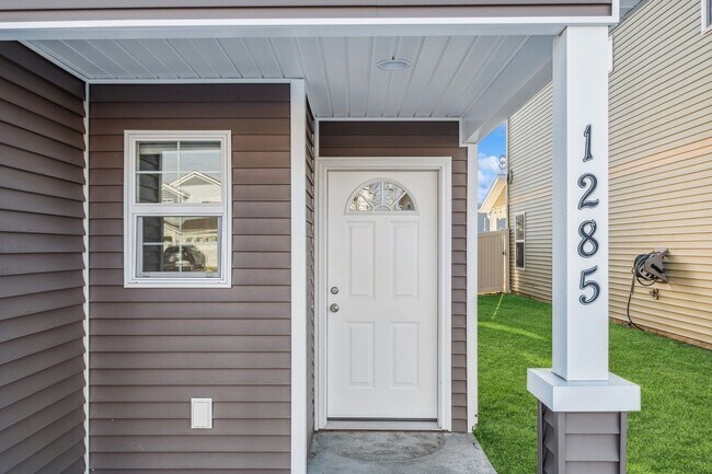 Foto del edificio - Adorable 3 bedroom. 2.5 bathTownhome in Columbia Falls