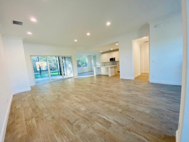 Foto del edificio - 6020 NW Winfield Dr
