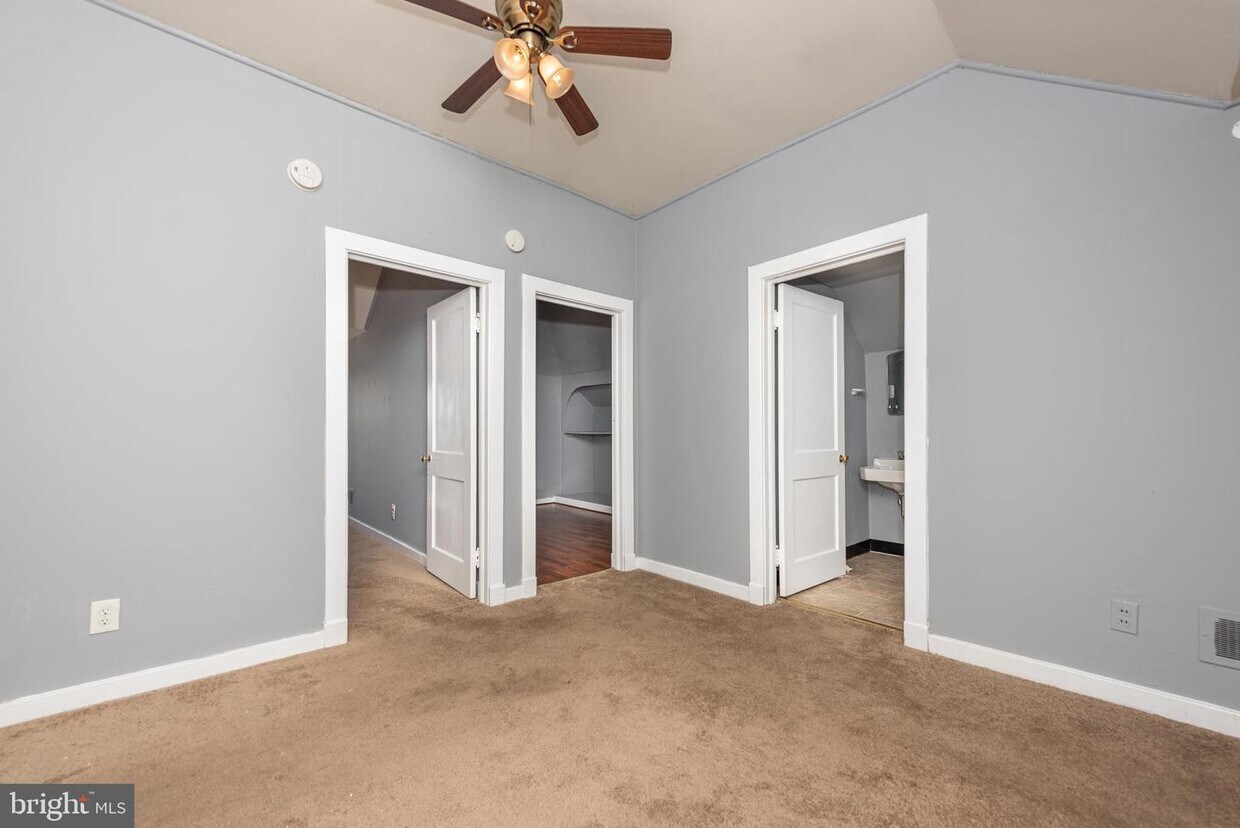 Foto principal - 7502 Belair Rd