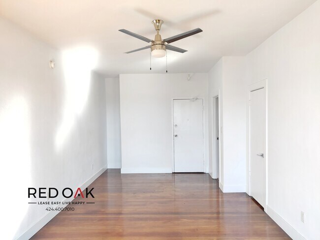 Building Photo - 5407 Sierra Vista Ave