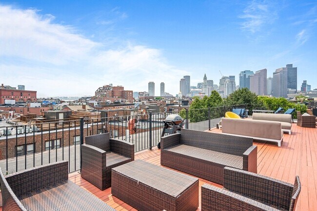 Foto del edificio - 440 Commercial St