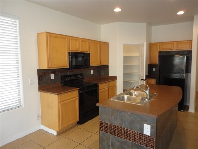Foto del edificio - 7248 E Norwood St