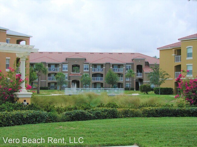 Building Photo - 2 br, 2 bath House - 5050 Fairways Cir E301