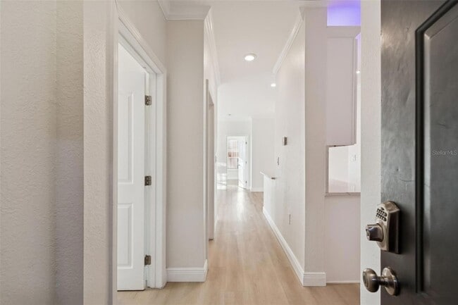 Building Photo - 5000 Culbreath Key Way