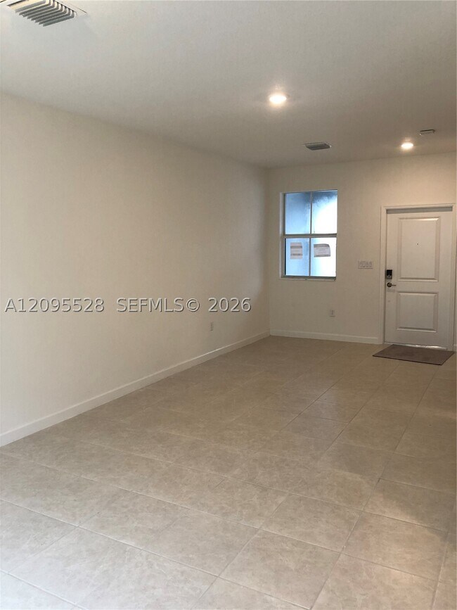 Foto del edificio - 2610 SE 13th St