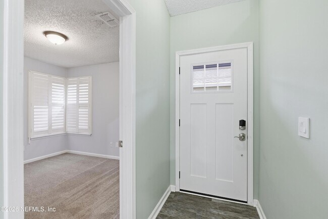 Foto del edificio - 1662 Evans Dr S