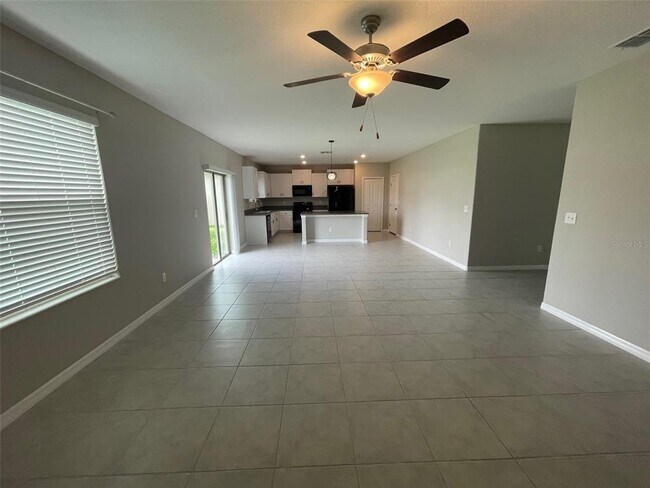 Building Photo - 10232 Bright Crystal Ave