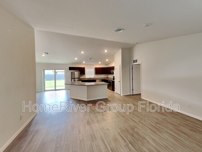 Foto del edificio - 2218 NW 31st St