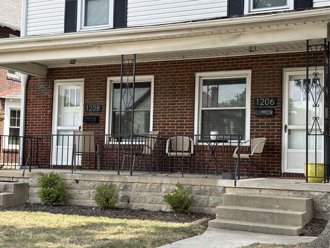 Foto del edificio - 1206 Grandview Ave