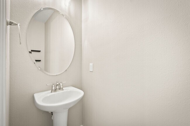 Foto del edificio - Trailmark Amazing Amenities Included