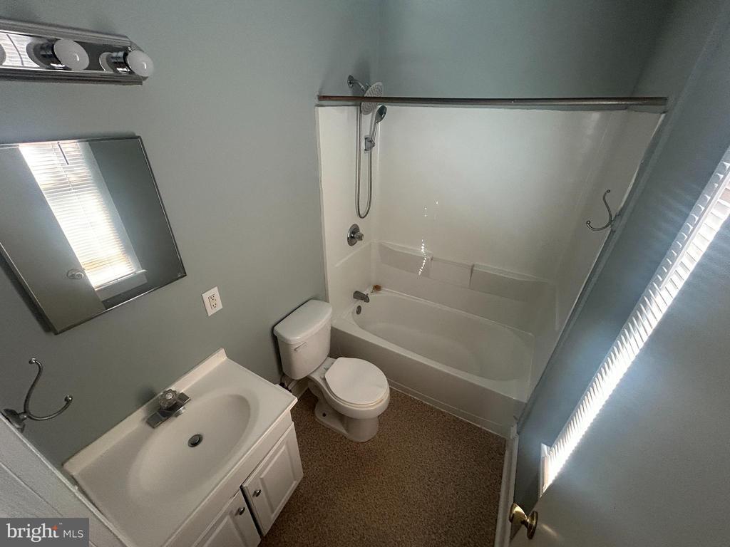 Foto principal - 143 Lafayette St
