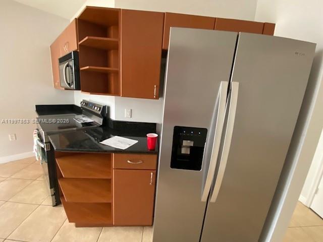 Building Photo - 2425 SW 27th Ave