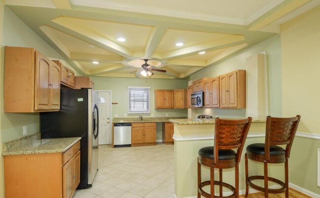 Foto del edificio - 2326 E Fayette St