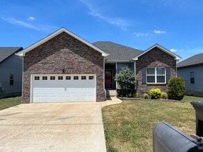 Building Photo - 220 Azalea Dr