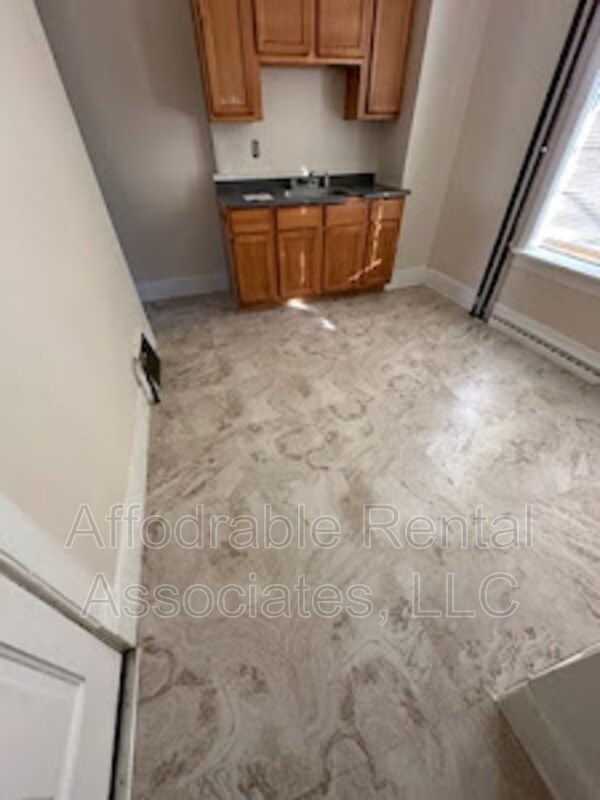 Building Photo - 444 N 31st St