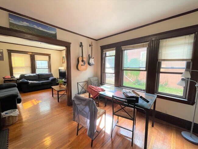 Foto del edificio - 14 Winslow Ave