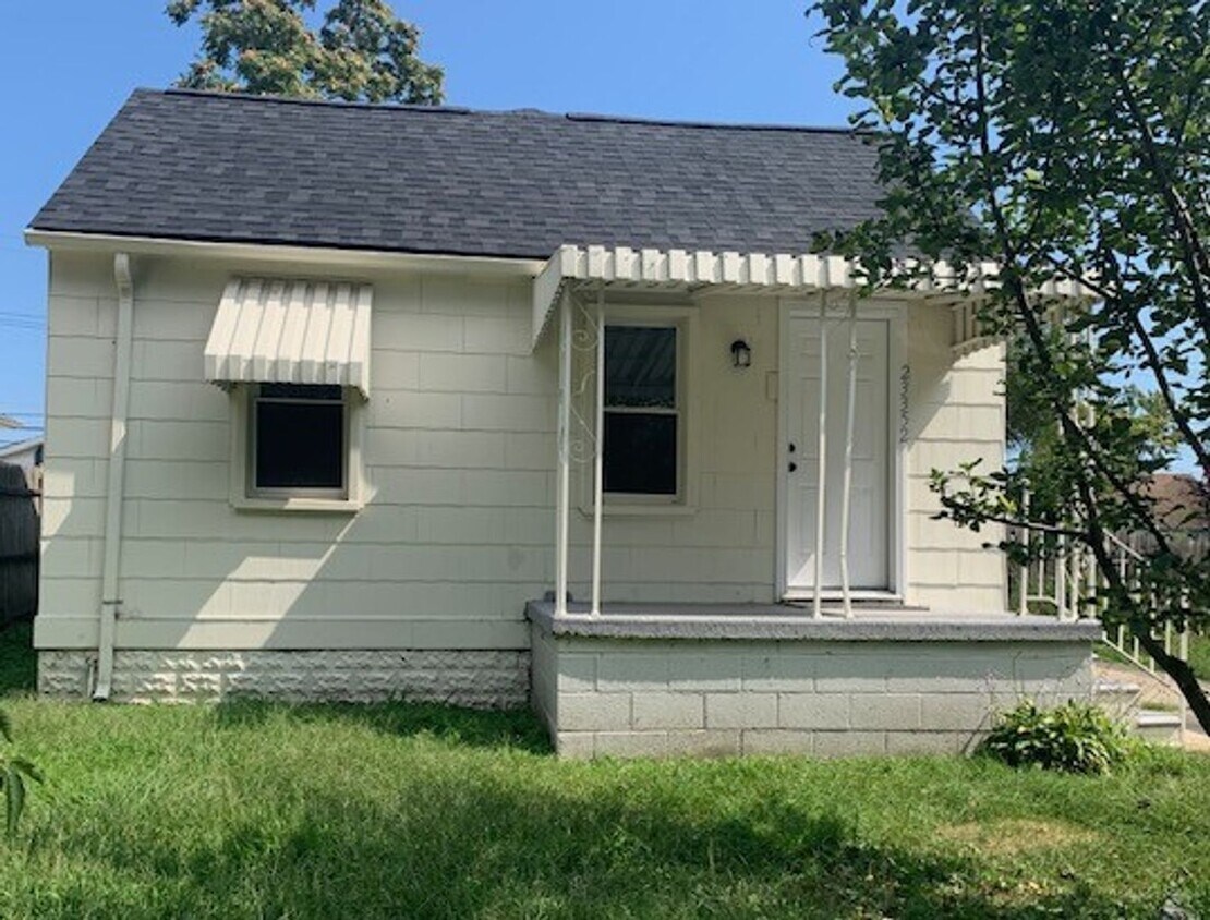 Foto principal - A Charm in Hazel Park