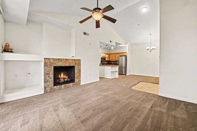 Foto del edificio - 2450 Windrow Dr