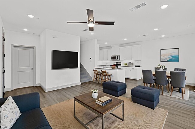 Foto del edificio - 1320 Hill Country Pl