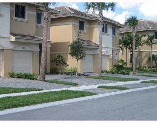 Foto del edificio - 4331 Berkshire Wharf Dr
