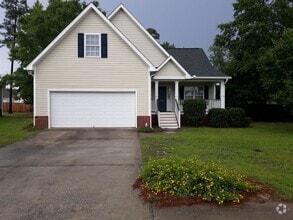 Building Photo - 113 Lee Ridge Dr