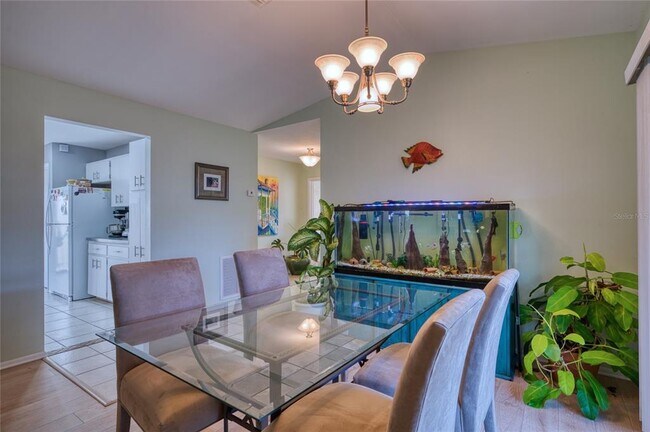 Foto del edificio - 76 Sandstone Cir