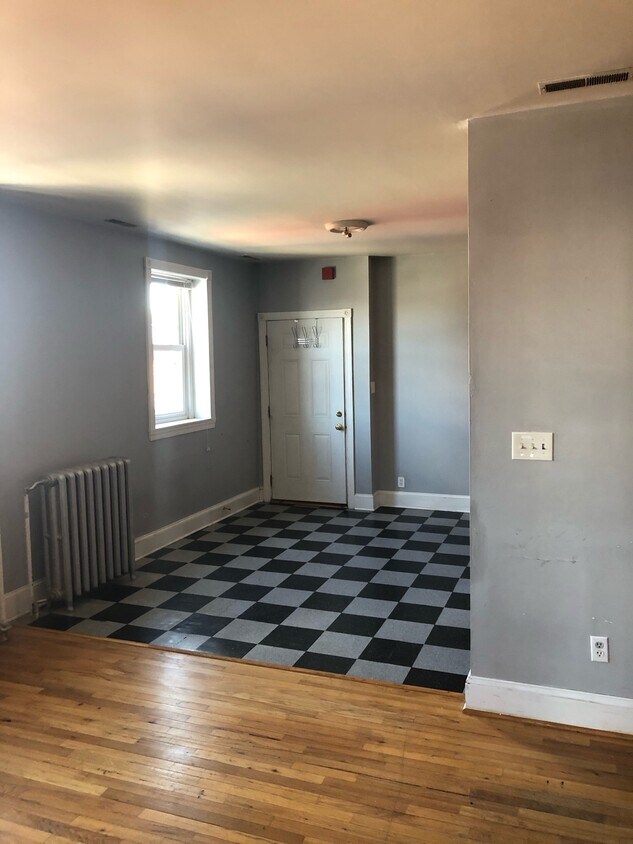 Foto principal - 732 Tasker St