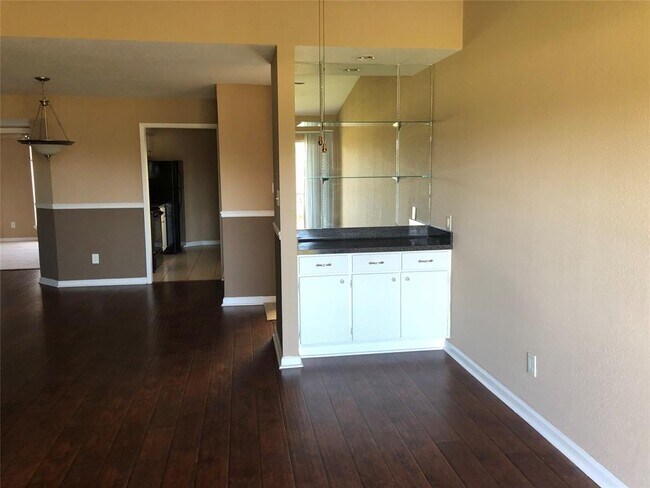 Building Photo - 18800 Egret Bay Blvd