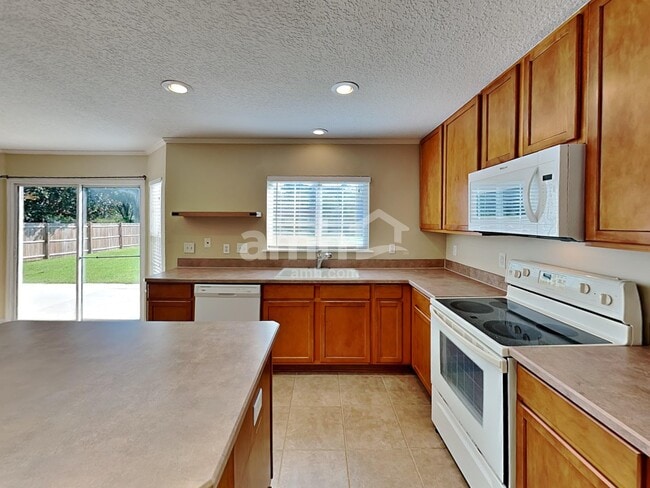 Building Photo - 325 Van Gogh Cir