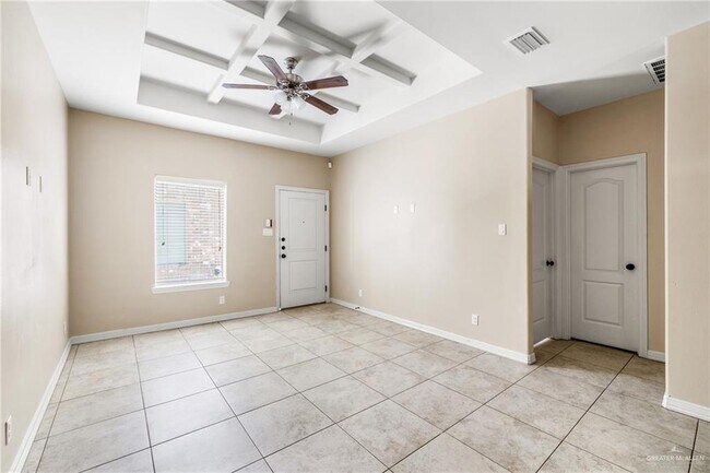 Foto del edificio - 18 E St