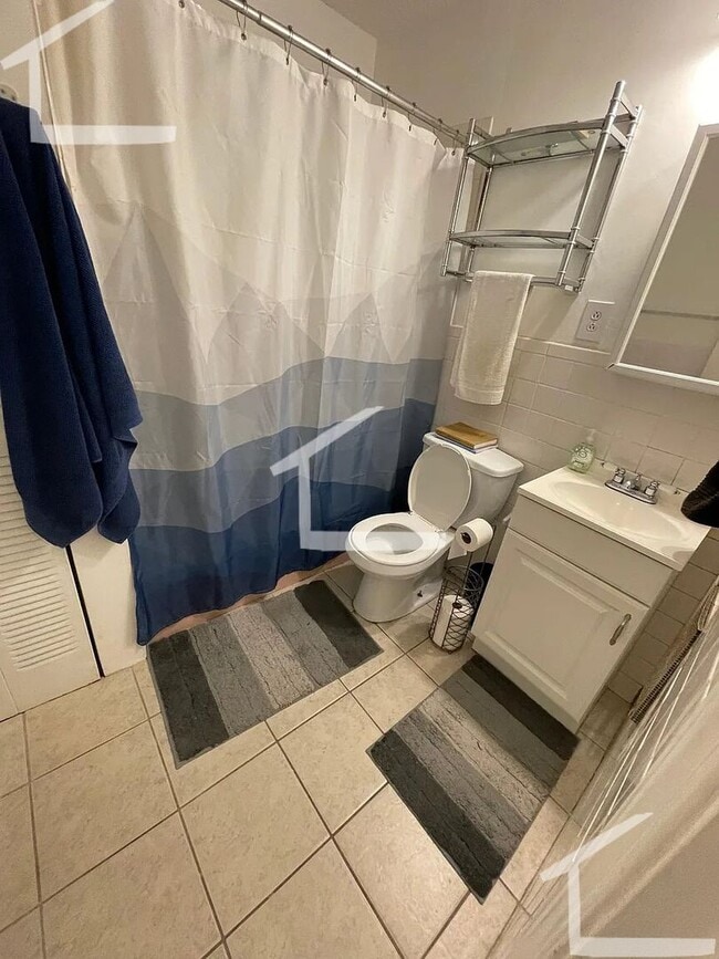 Building Photo - 307 Marlborough St