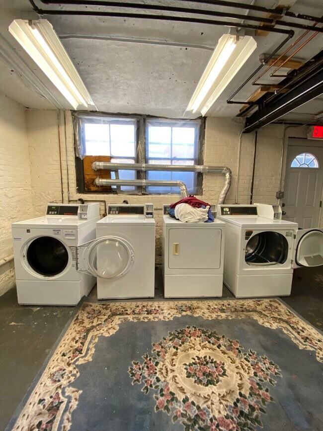 Building Photo - 9 Fairfield St