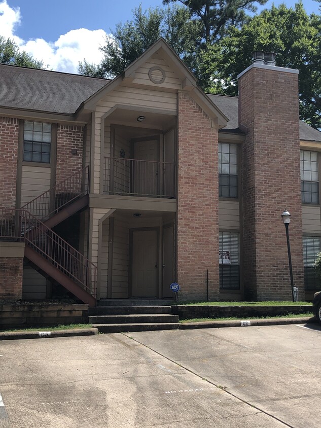Front View - 2401 Sycamore Ave