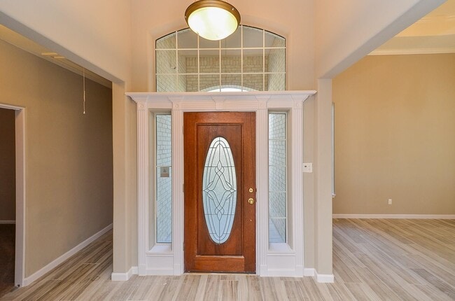 Building Photo - 5916 Fairway Manor Ln