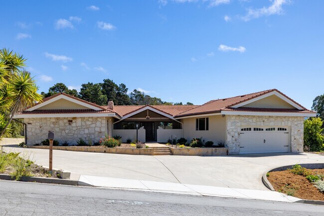 Building Photo - 25919 Carmel Knolls Dr