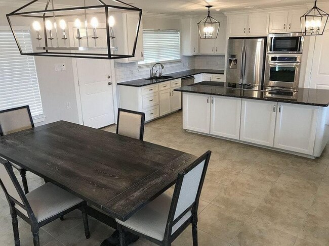 Foto del edificio - 5 E Plaza