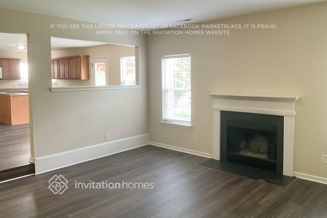 Foto del edificio - 8422 Oak Dr
