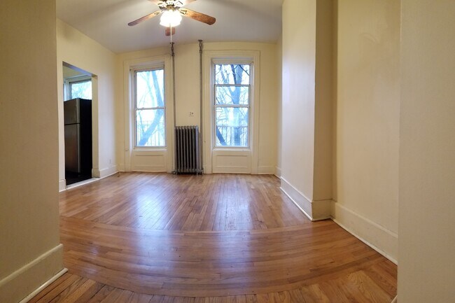 Living Room - 841 Greene Ave