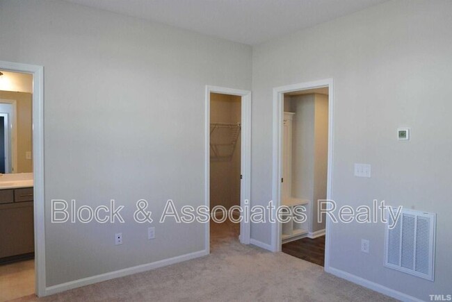 Building Photo - 2263 Red Knot Ln