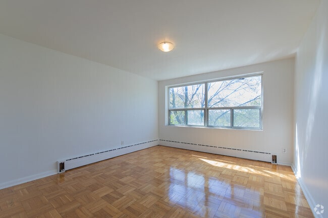 1 chambre, 1 salle de bain - 58 m² - Chambre - 7 Glazebrook Ave