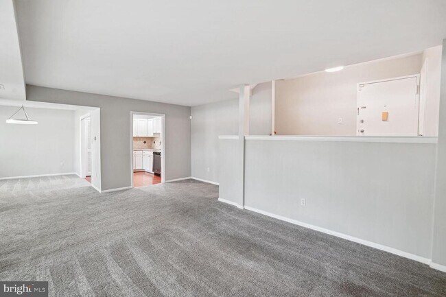 Building Photo - 14612 Bauer Dr
