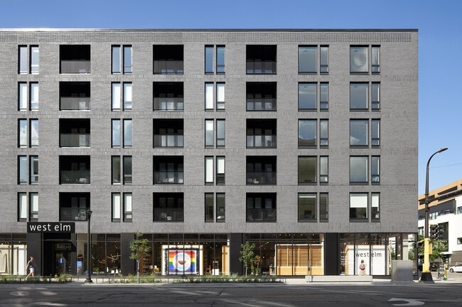 Building Photo - Second & Second