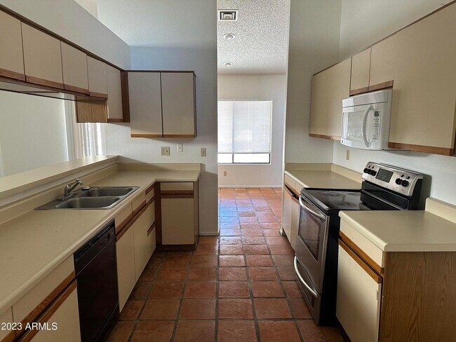 Foto del edificio - 3712 E Lavender Ln