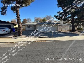 Building Photo - 13871 Deauville Dr