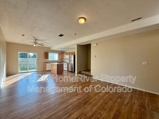 Building Photo - 691 Hailey Glenn View