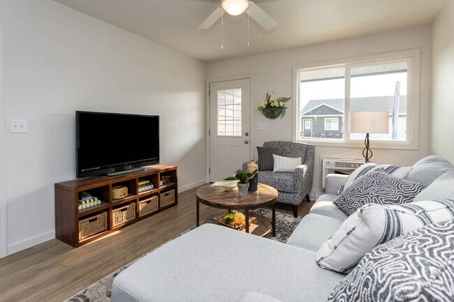 Foto del edificio - 2 Bedroom, Single-story Townhomes for rent...