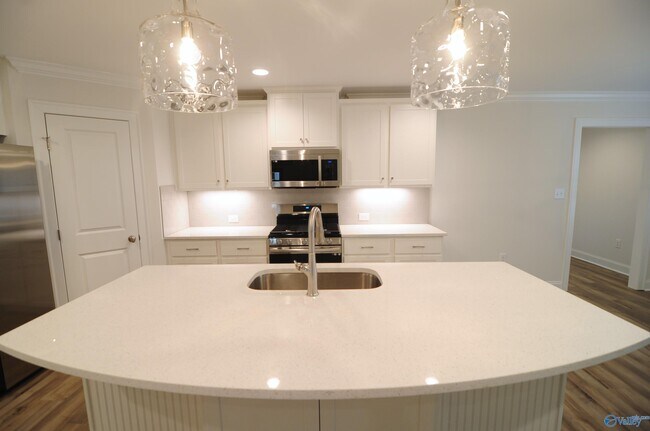 Building Photo - 127 Whitner Dr